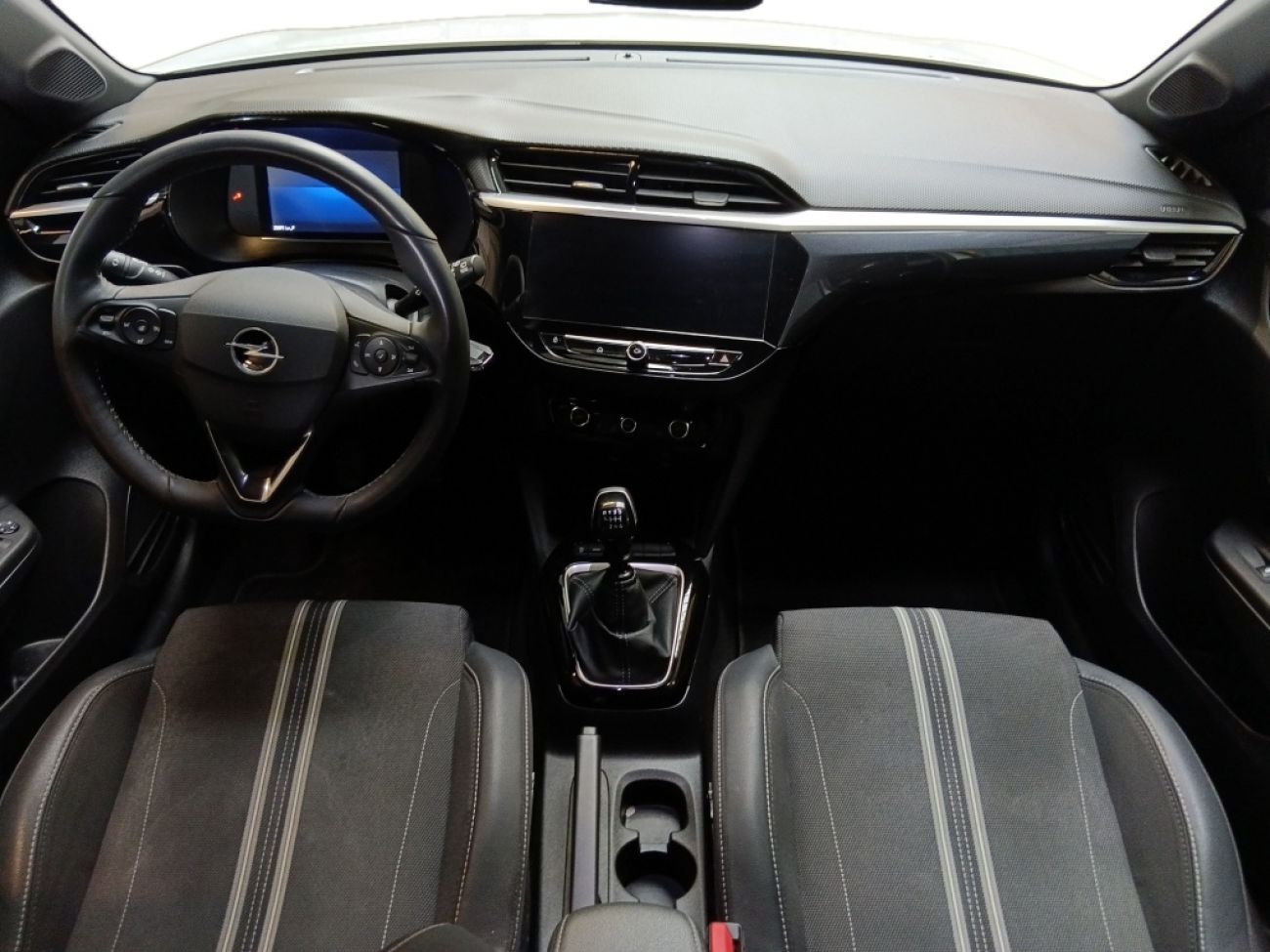 Mandataire Opel Corsa 1.2T 100gs