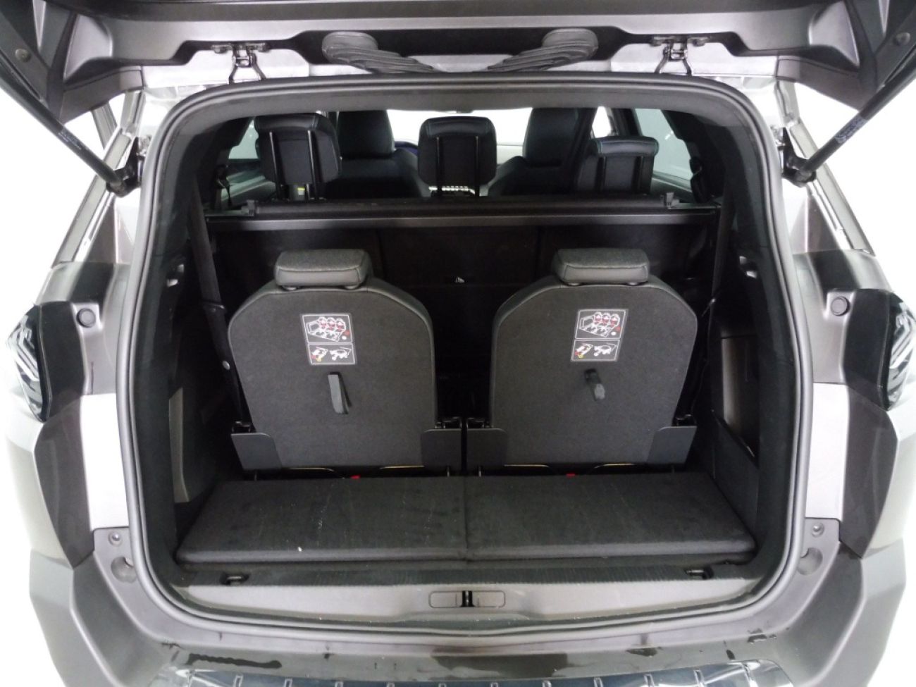 Mandataire PEUGEOT 5008 1.5 BLUEHDI 130CH S&S ALLURE PACK EAT8