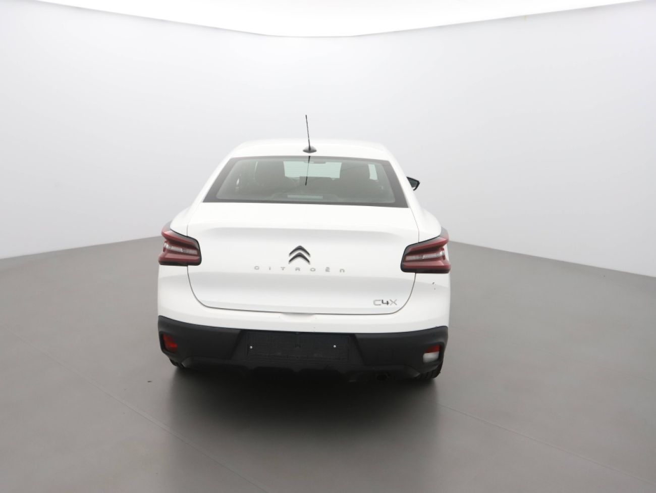 Mandataire Citroën C4 X 1.2 PURETECH 100 FEEL