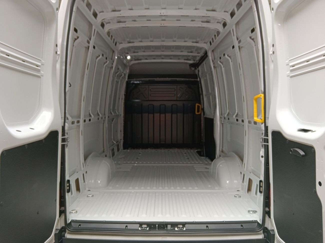 Mandataire IVECO Daily 35S16 2.3 V12 HI-MATIC 156CV