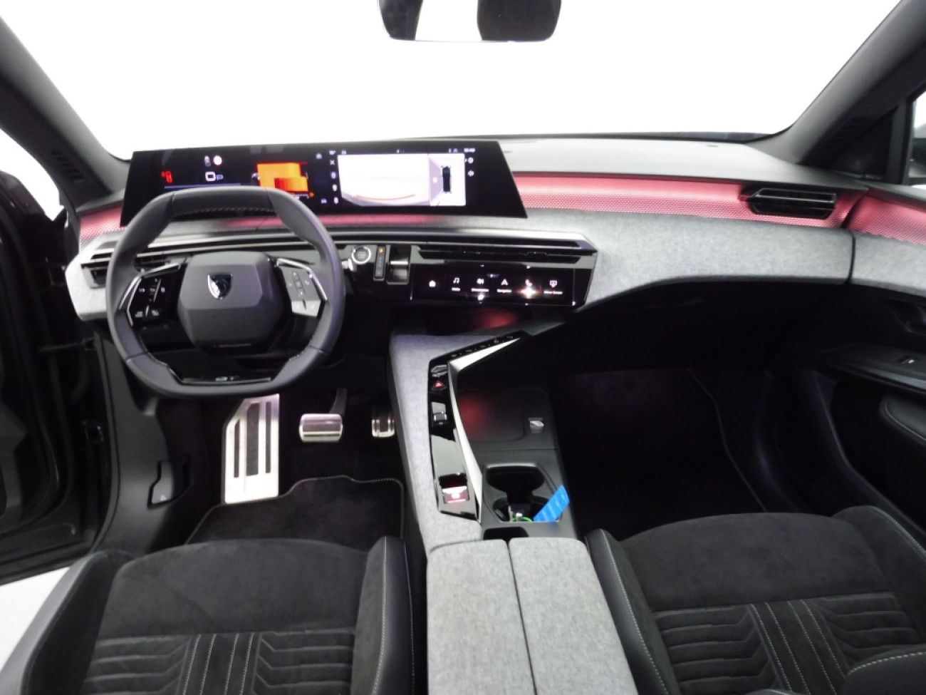 Mandataire PEUGEOT 3008 HYBRID 136CH GT E-DCS6