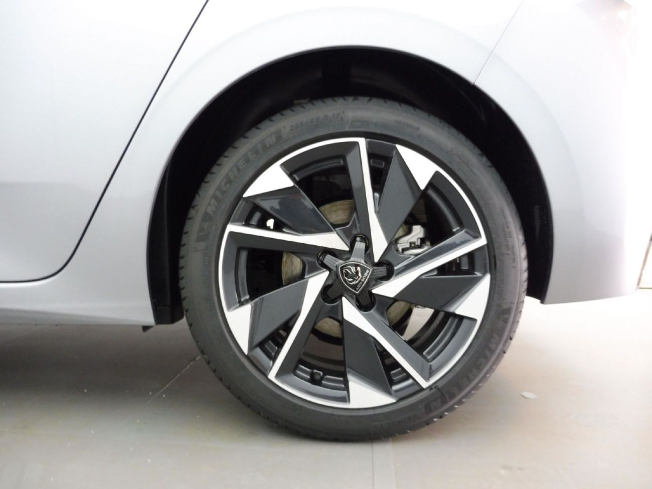 Mandataire PEUGEOT 308 1.5 BLUEHDI 130CH S&S ALLURE EAT8