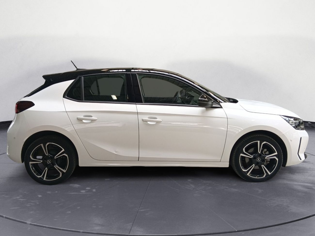 Mandataire Opel Corsa 1.2T 100gs