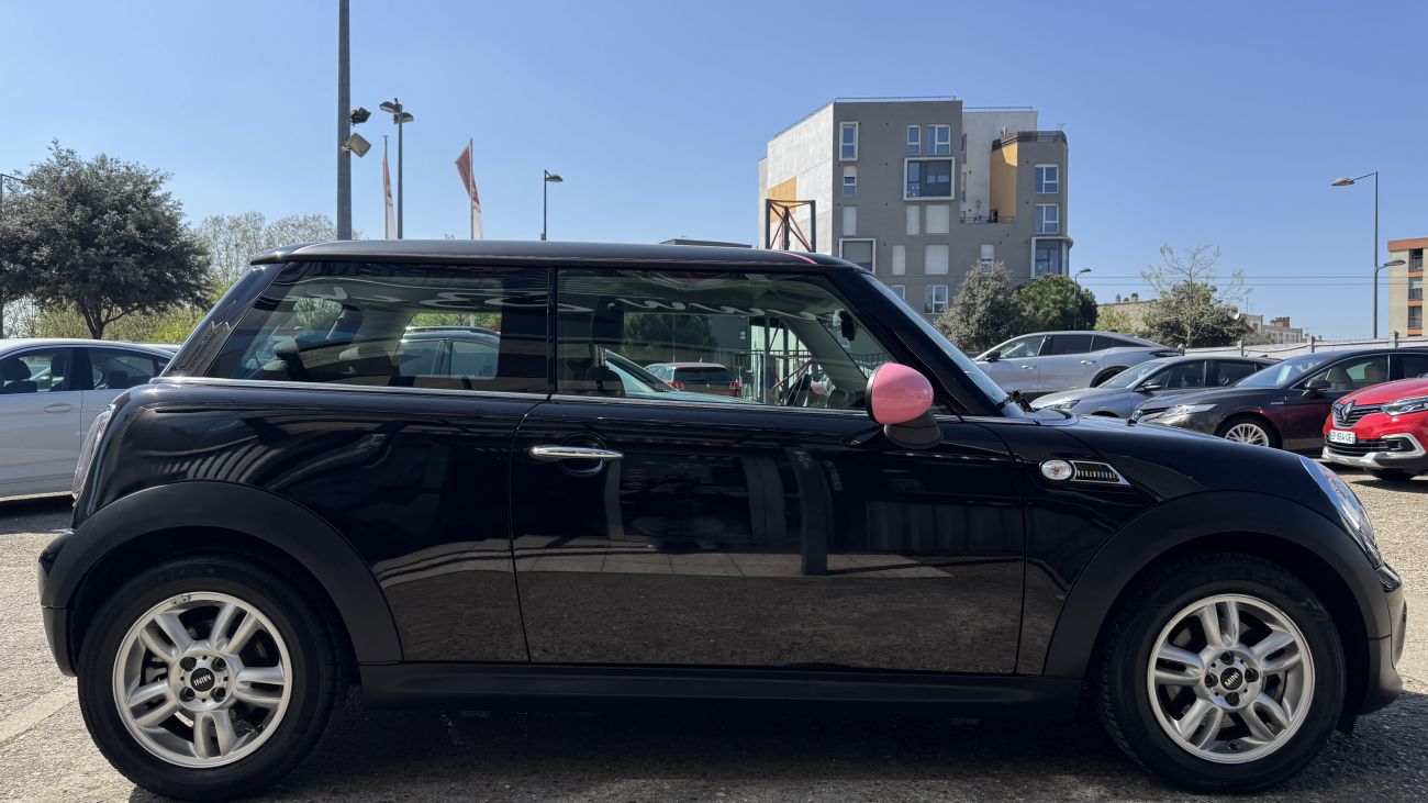 Mandataire MINI HATCH R56 75 ch One Pack Brick Lane