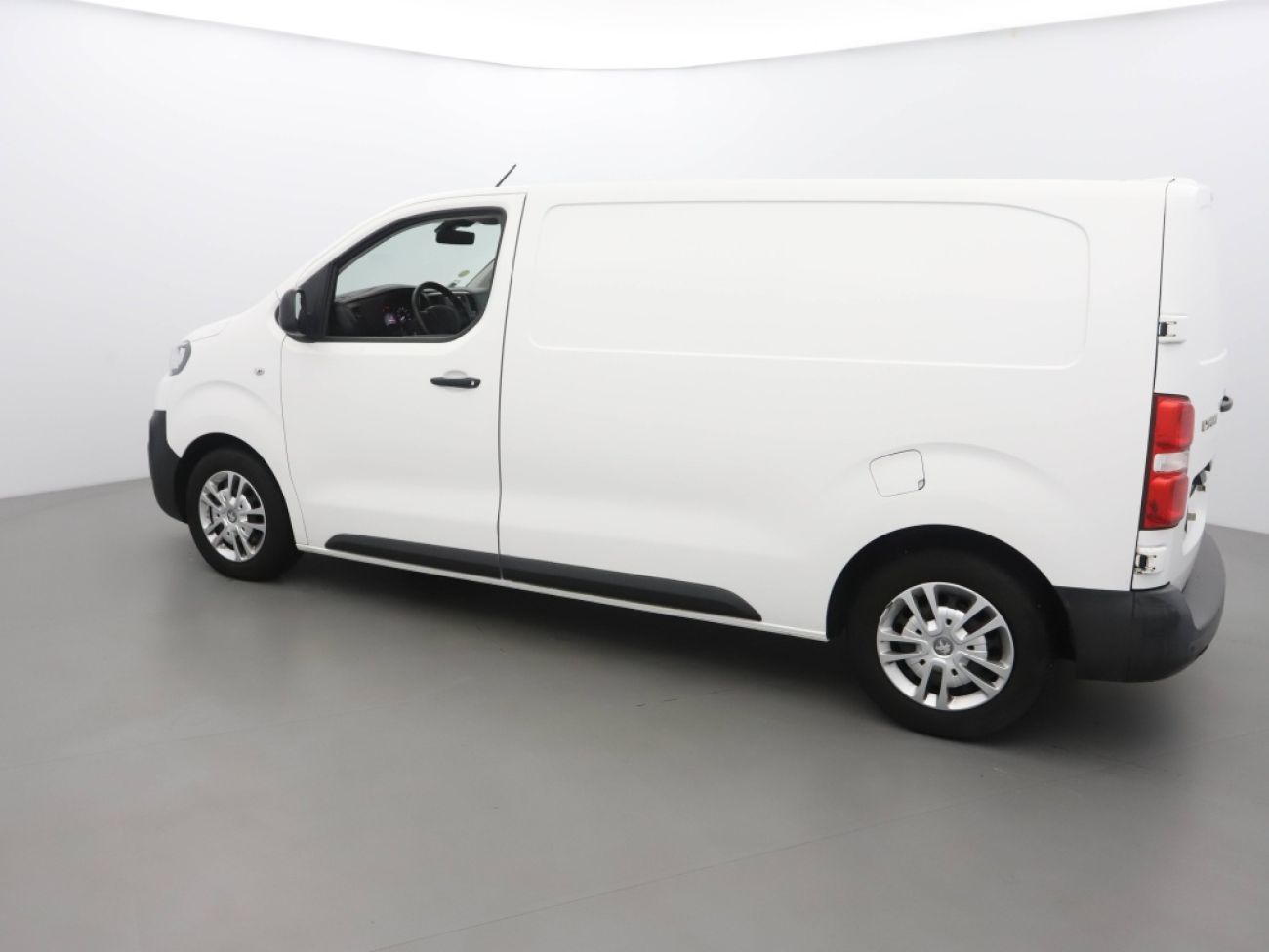 Mandataire PEUGEOT Expert STANDARD 1.5 BLUEHDI 120CH S&S PREMIUM