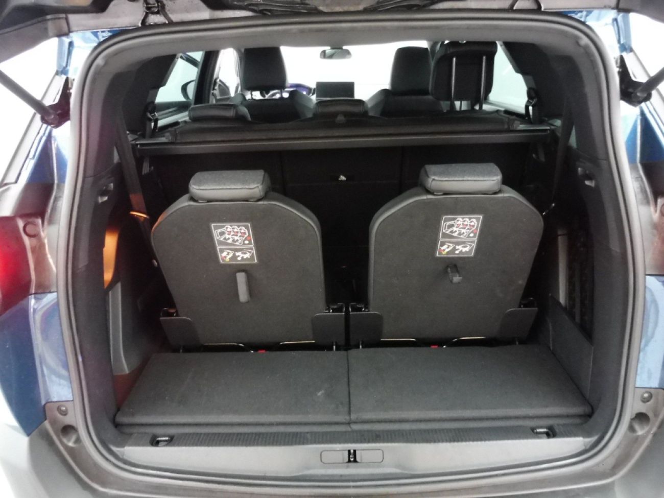 Mandataire PEUGEOT 5008 1.5 BLUEHDI 130CH S&S ALLURE PACK EAT8