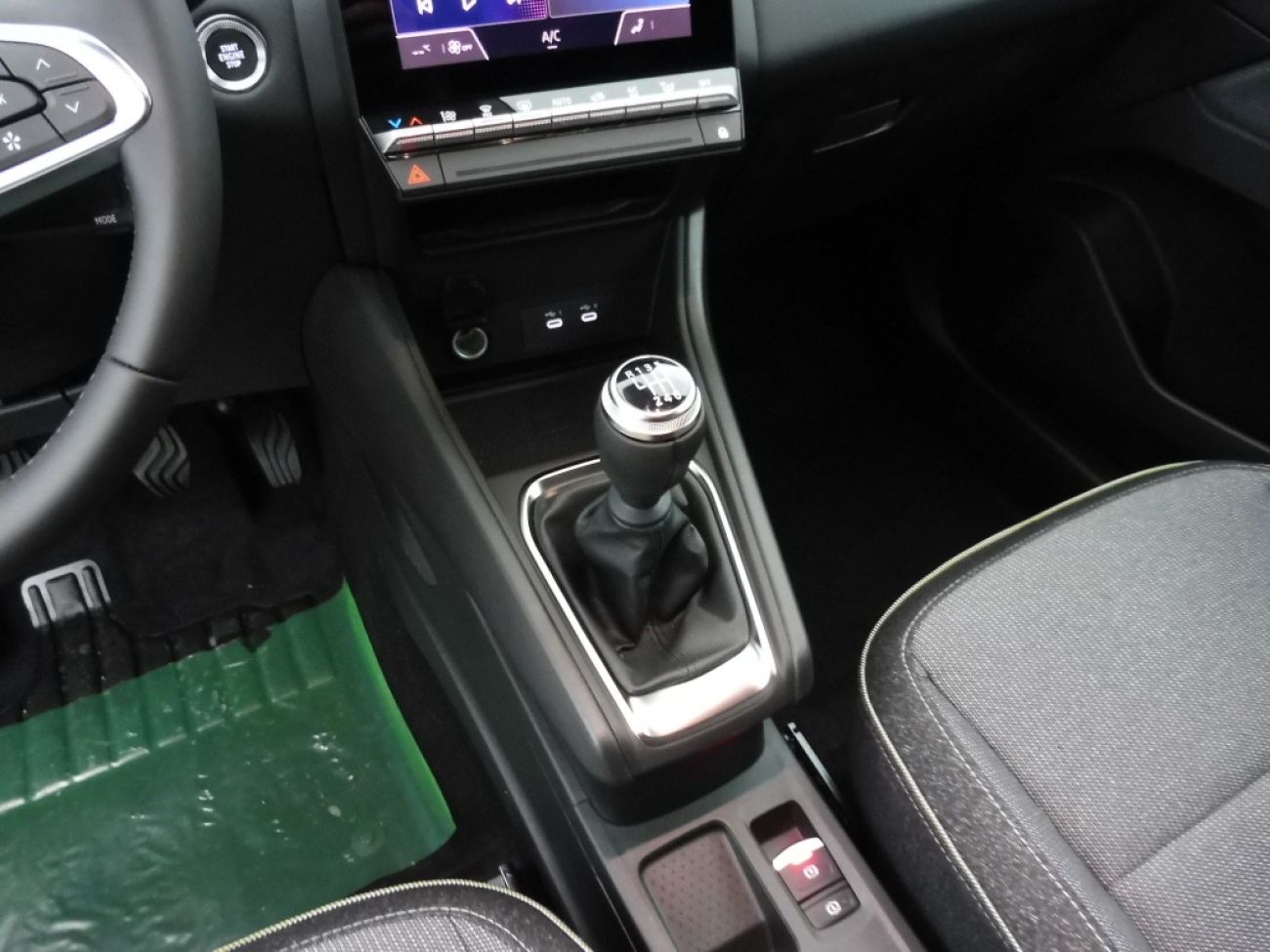 Mandataire RENAULT Captur 1.0 ECO-G 100CH TECHNO - 25