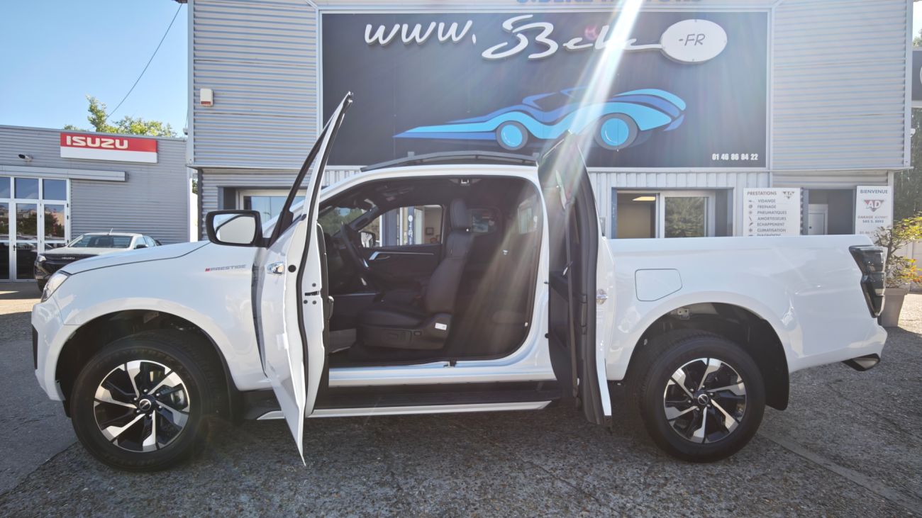 Mandataire ISUZU D-MAX SPACE CABINE A/T PRESTIGE