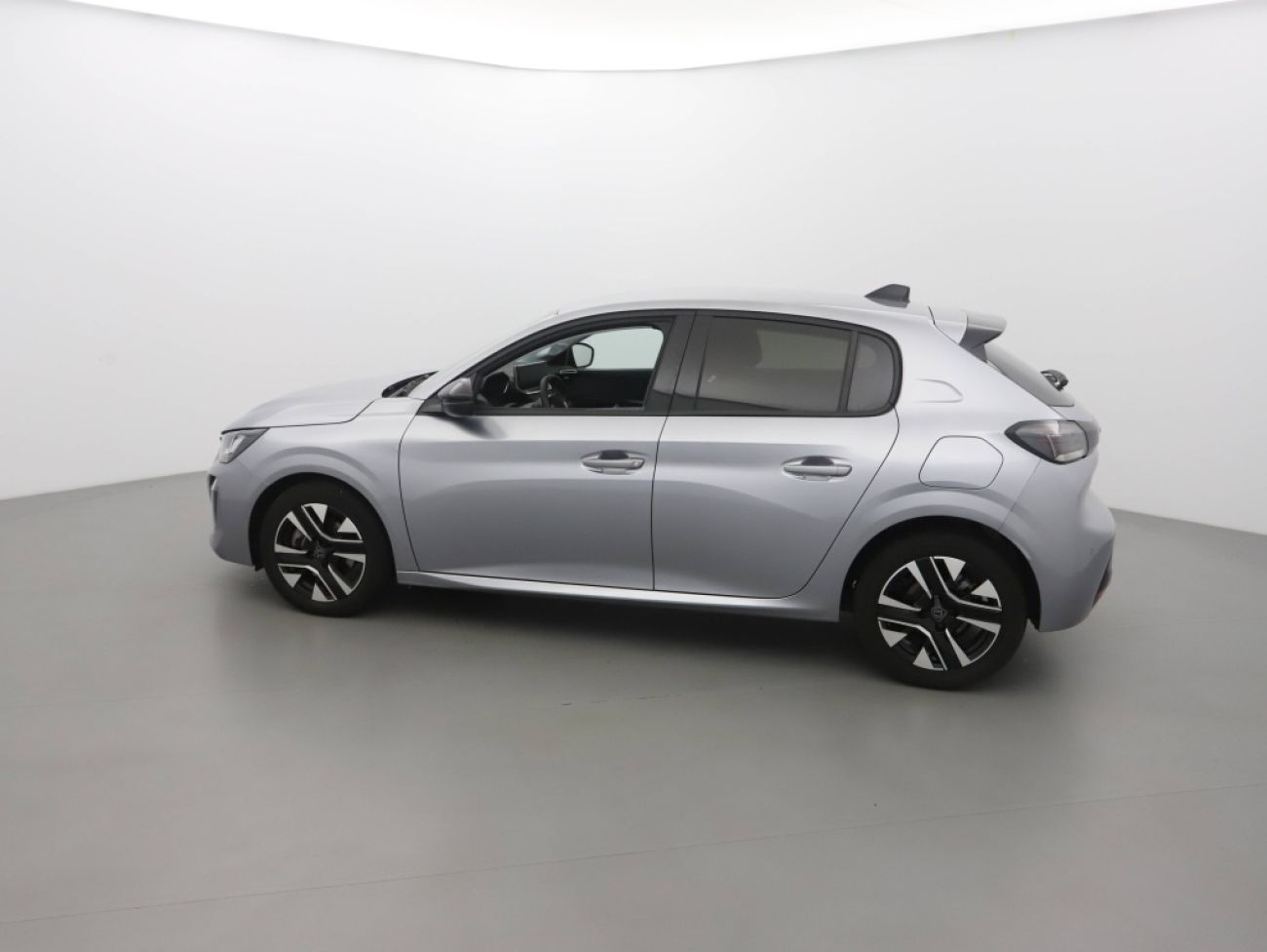 Mandataire PEUGEOT 208 1.2 100CH S&S ALLURE