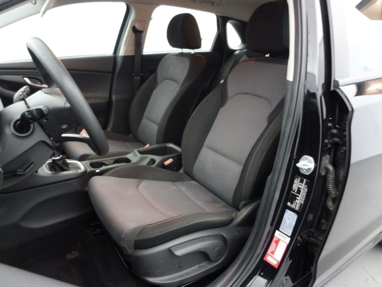 Mandataire Hyundai i30 1.5 DPI 110essence