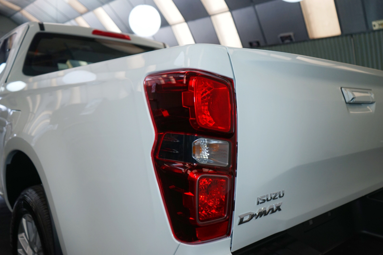 Mandataire ISUZU D-MAX N60 SPACE CAB 1.9 164 CH 4X4 BVA BB+