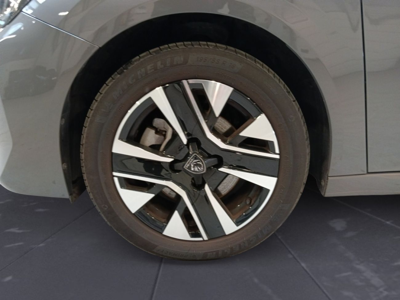 Mandataire PEUGEOT 208 1.2 100CH S&S ALLURE