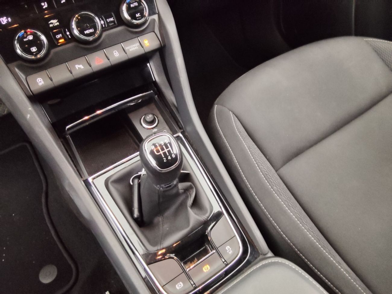 Mandataire SKODA Karoq 2.0 TDI 115CH SELECTION