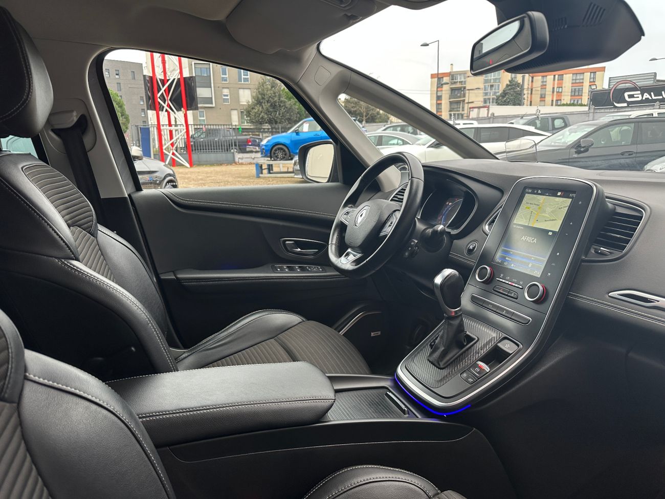 Mandataire RENAULT SCENIC IV dCi 160 Energy EDC Intens