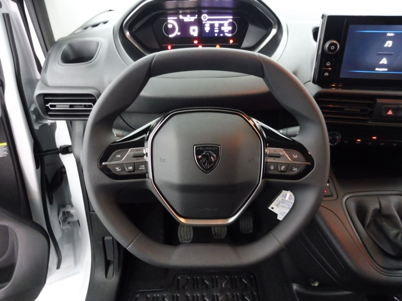 Mandataire PEUGEOT Partner M 650KG BLUEHDI 100CH S&S