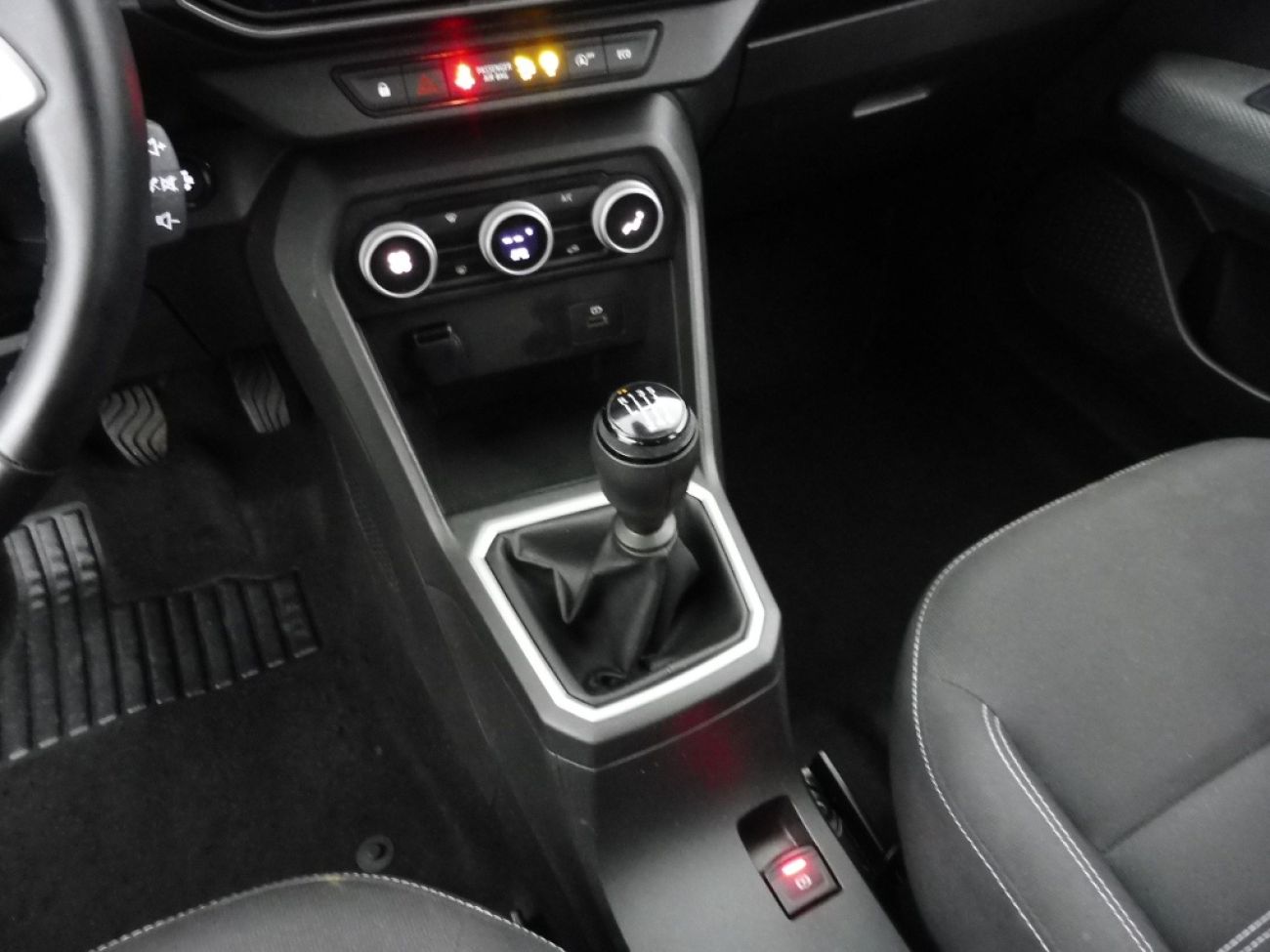 Mandataire Dacia Jogger 1.0 TCE 110CH EXPRESSION 7 PLACES -24