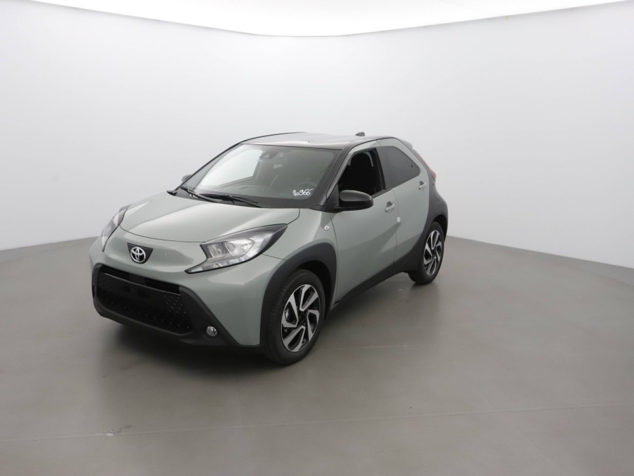 Mandataire TOYOTA AYGO X 1.0 VVT-I 72CH TEAM PLAYER