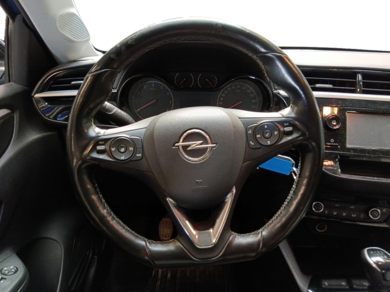 Mandataire Opel Corsa 1.2 100 edition