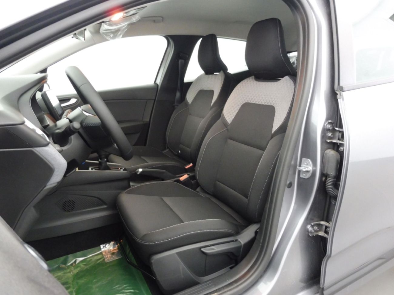 Mandataire RENAULT Clio 1.0 TCE 90CH EVOLUTION - 25
