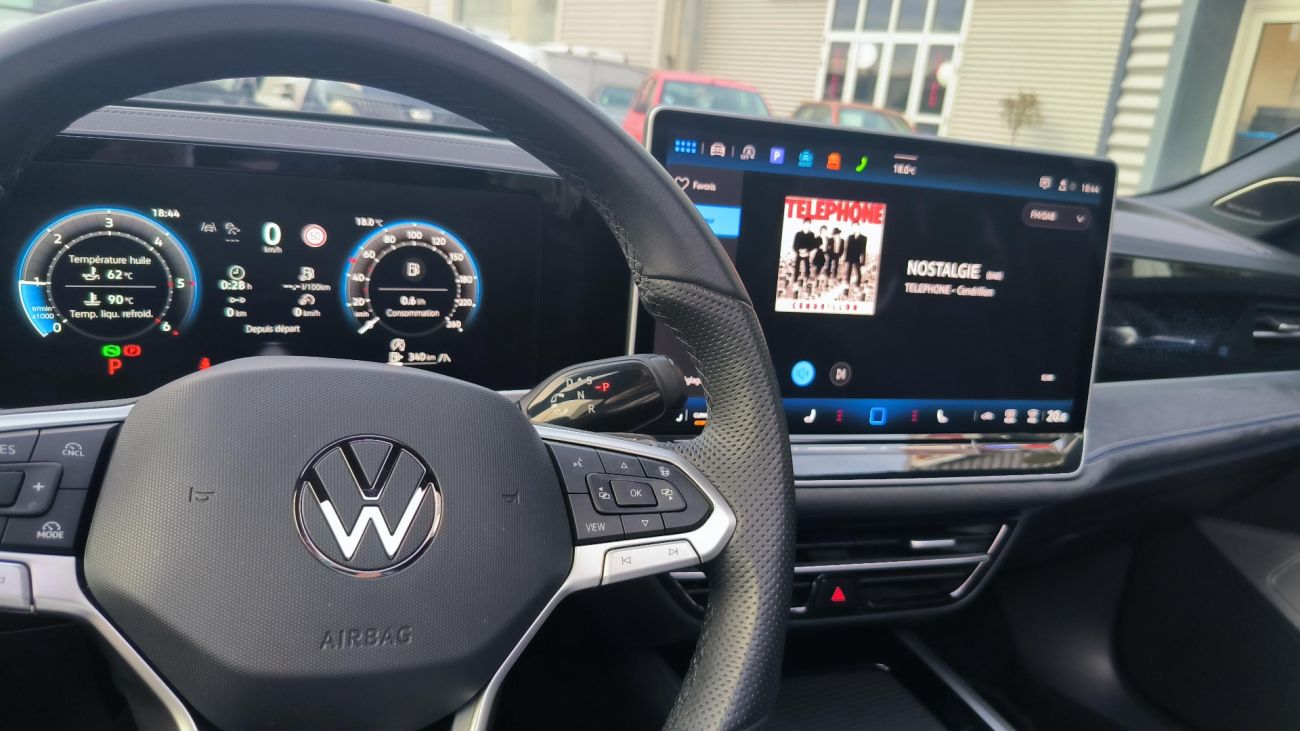 Mandataire VOLKSWAGEN PASSAT 2.0 TDI EVO SCR 150 DSG7 R-Line