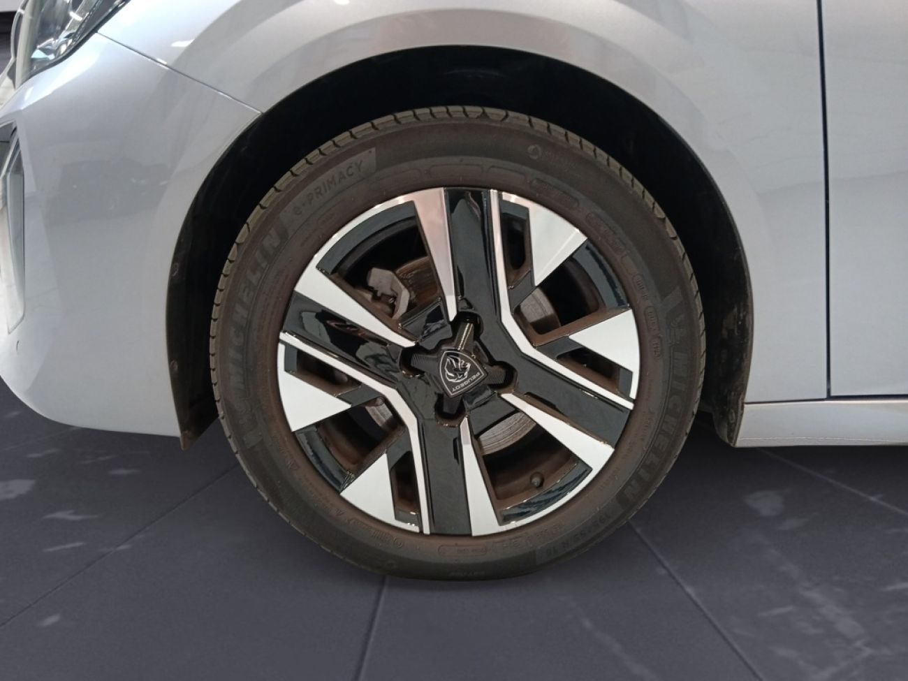 Mandataire PEUGEOT 208 1.2 100CH S&S ALLURE