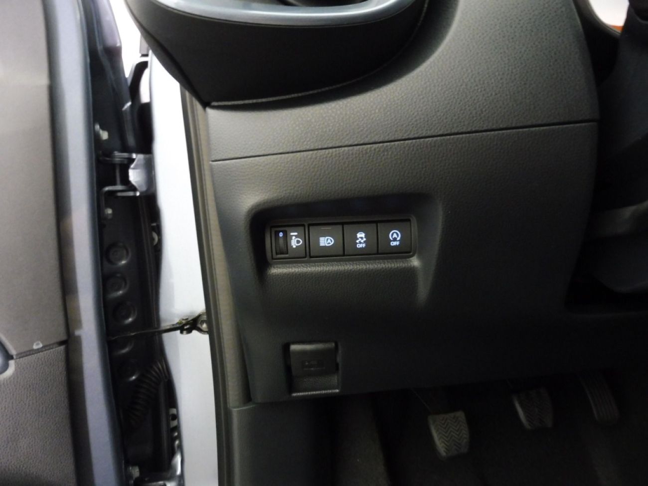 Mandataire TOYOTA AYGO X 1.0 VVT-I 72CH TEAM PLAYER