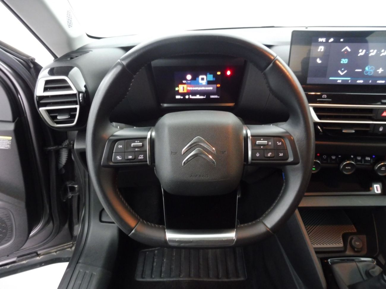 Mandataire Citroën C4 X 1.2 PURETECH 100 FEEL