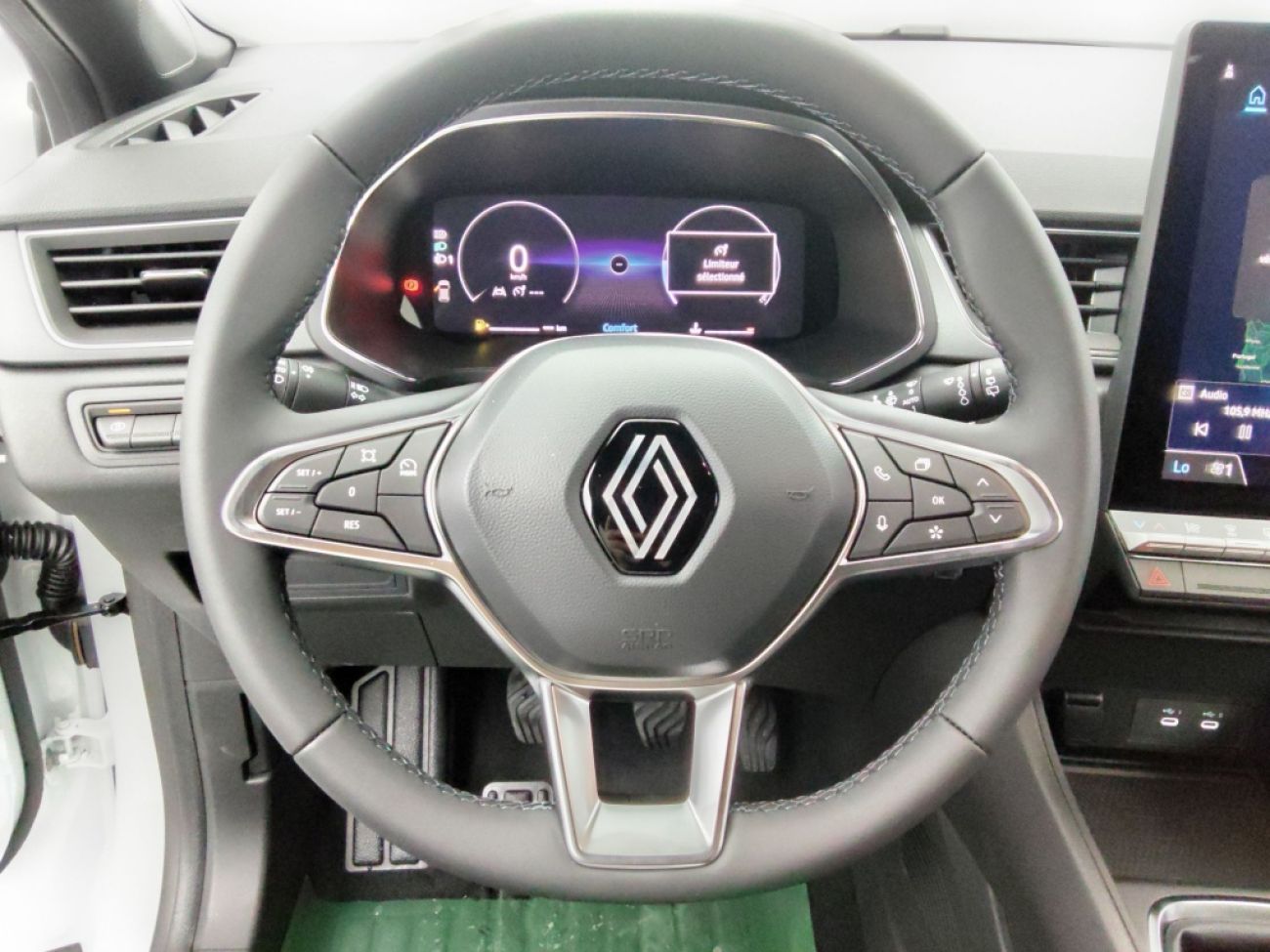 Mandataire RENAULT CAPTUR II 1.3 TCE MILD HYBRID 140CH TECHNO