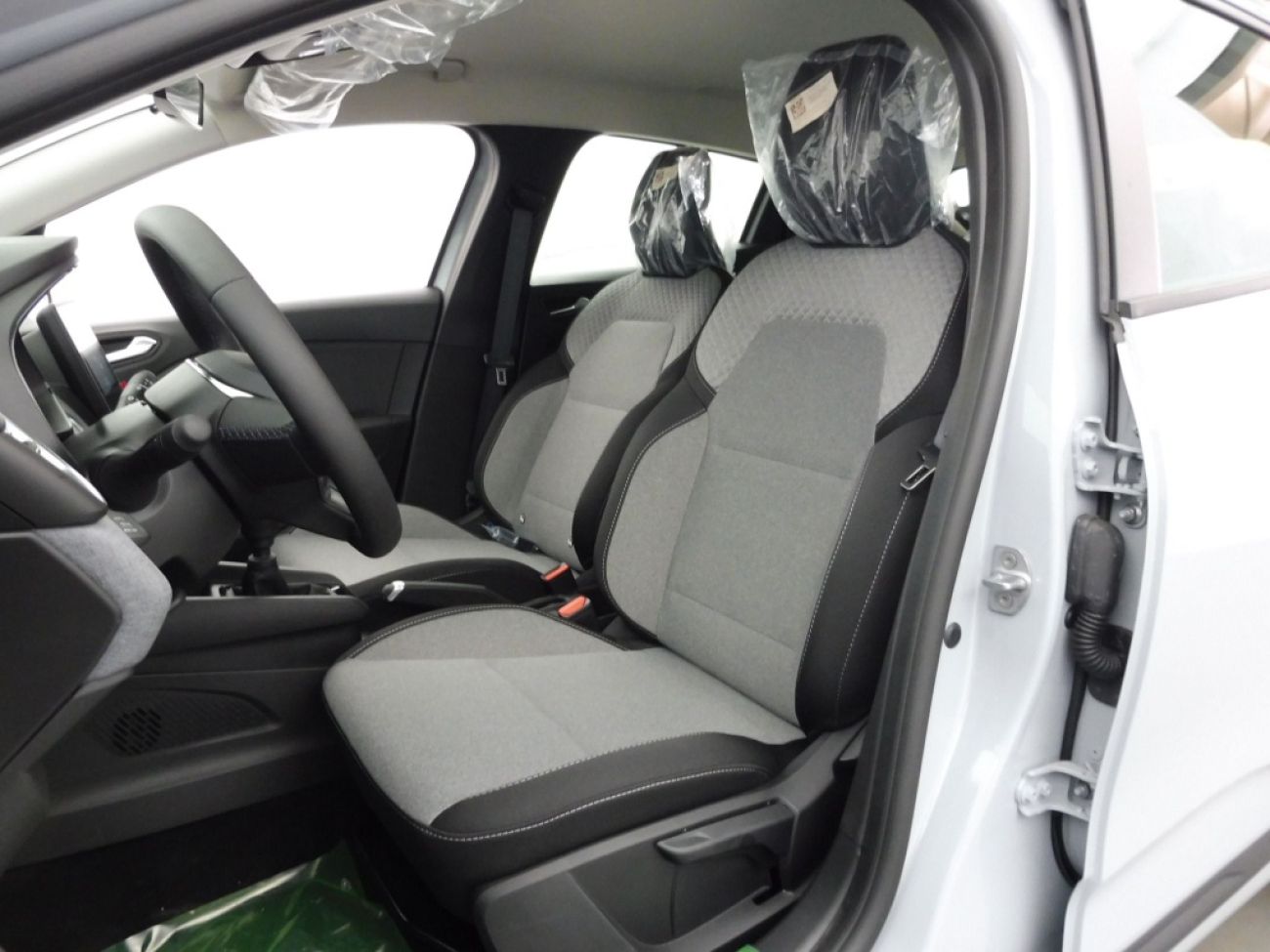 Mandataire RENAULT Clio 1.0 TCE 90CH EVOLUTION - 24