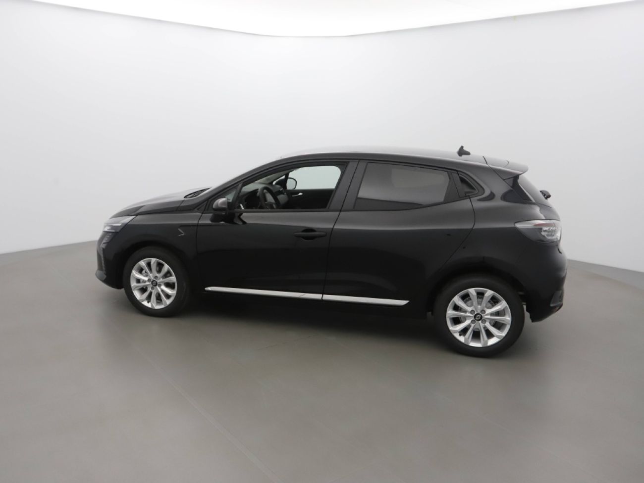 Mandataire RENAULT Clio 1.5 BLUE DCI 100CH EVOLUTION - 24