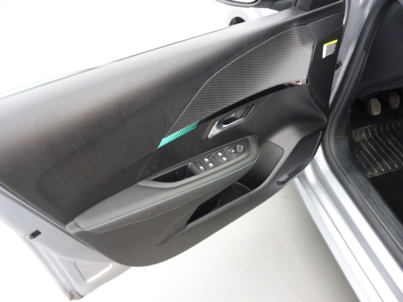 Mandataire PEUGEOT 208 1.2 PURETECH 100CH S&S ALLURE PACK