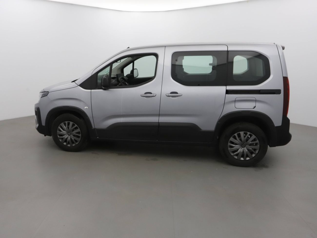 Mandataire PEUGEOT RIFTER TAILLE M - 1.5 BLUEHDI 100CH S&S ALLURE 5 PLACES