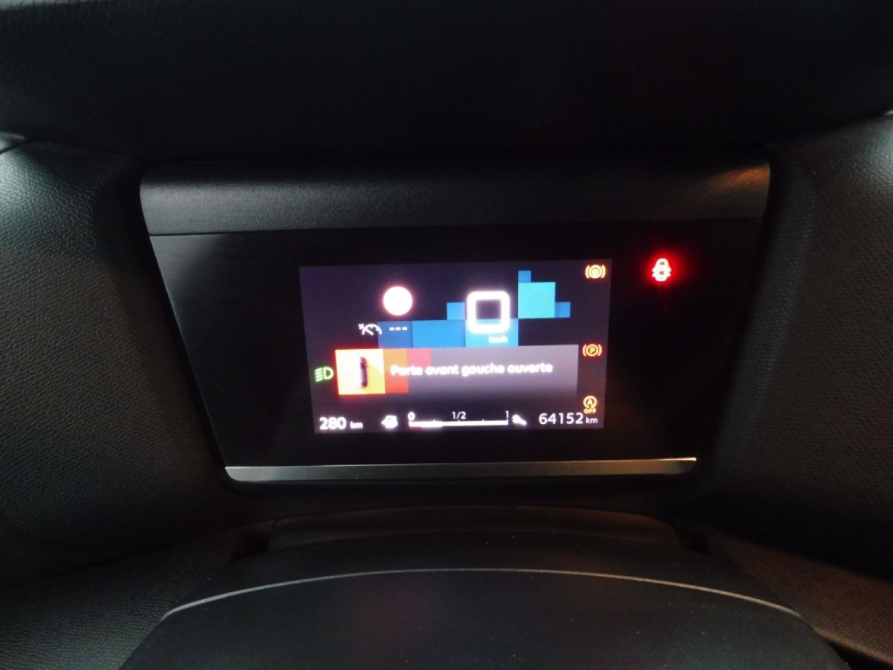 Mandataire Citroën C4 X 1.2 PURETECH 100 FEEL