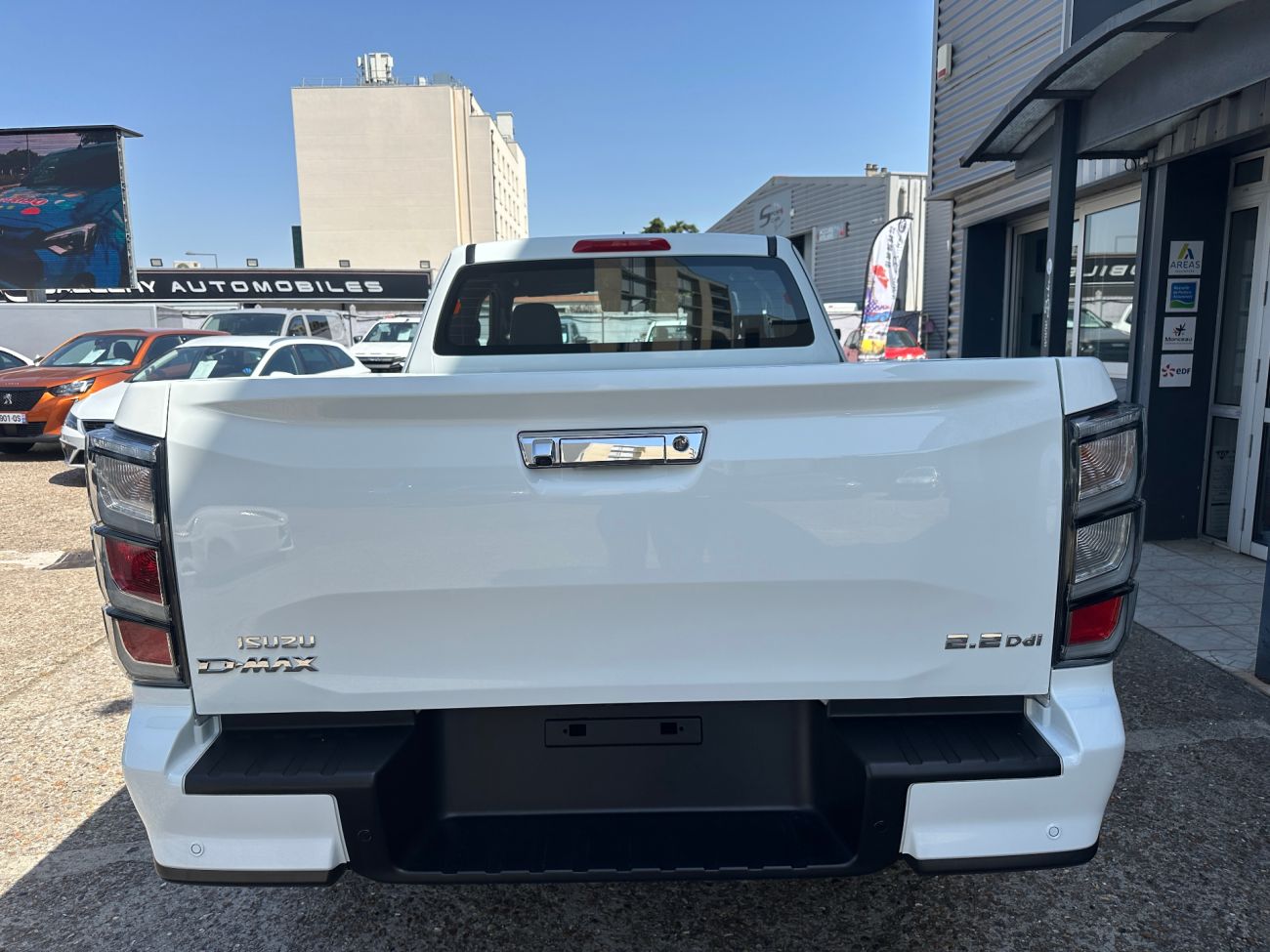 Mandataire ISUZU D-MAX NOUVEAU 2.2L SPACE PRESTIGE