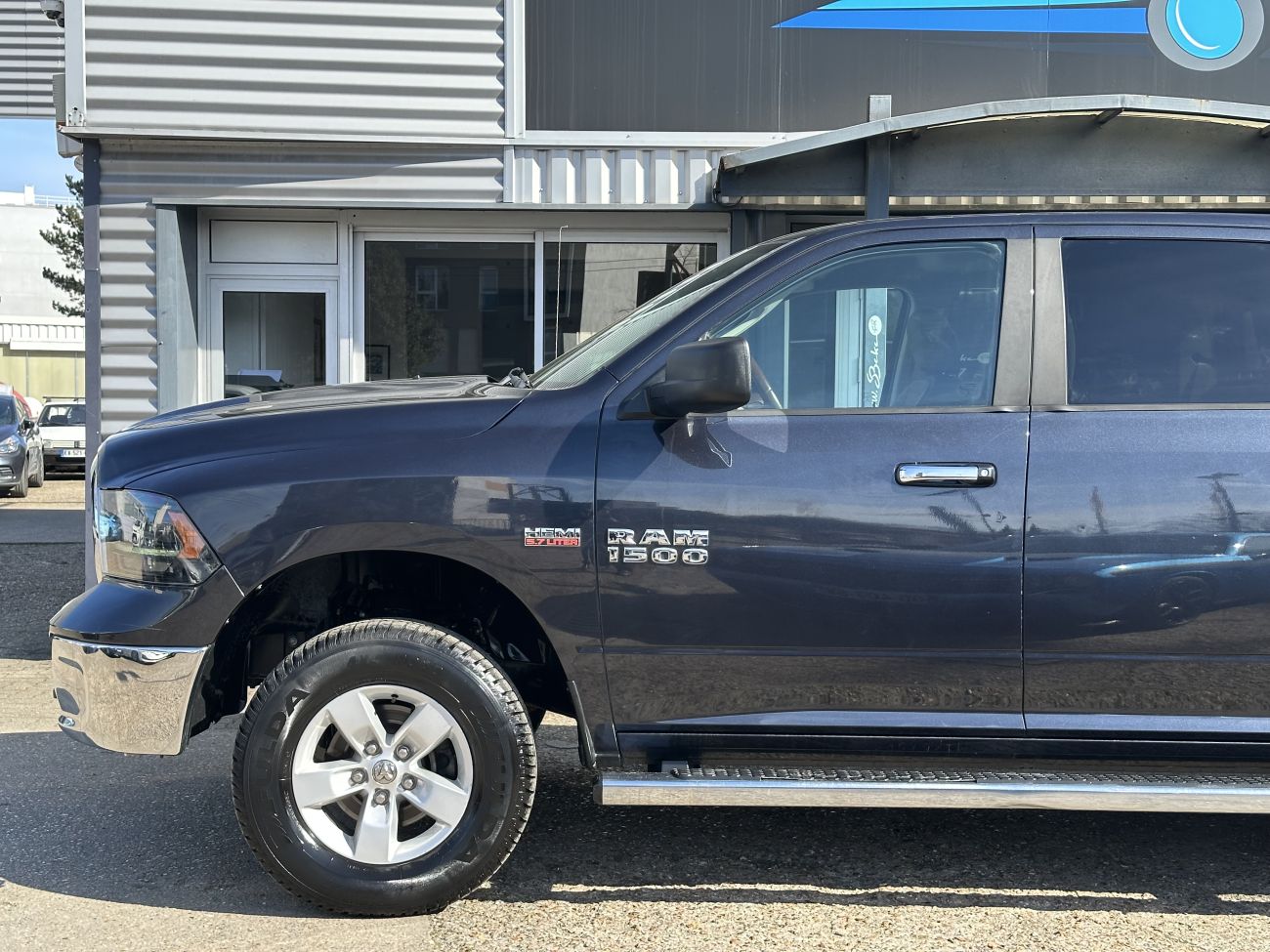 Mandataire DODGE RAM 1500 SLT DOUBLE CABINE 5.7 HEMI 395 BVA 4X4 4 PLACES PAS MALUS PAS ECOTAXE