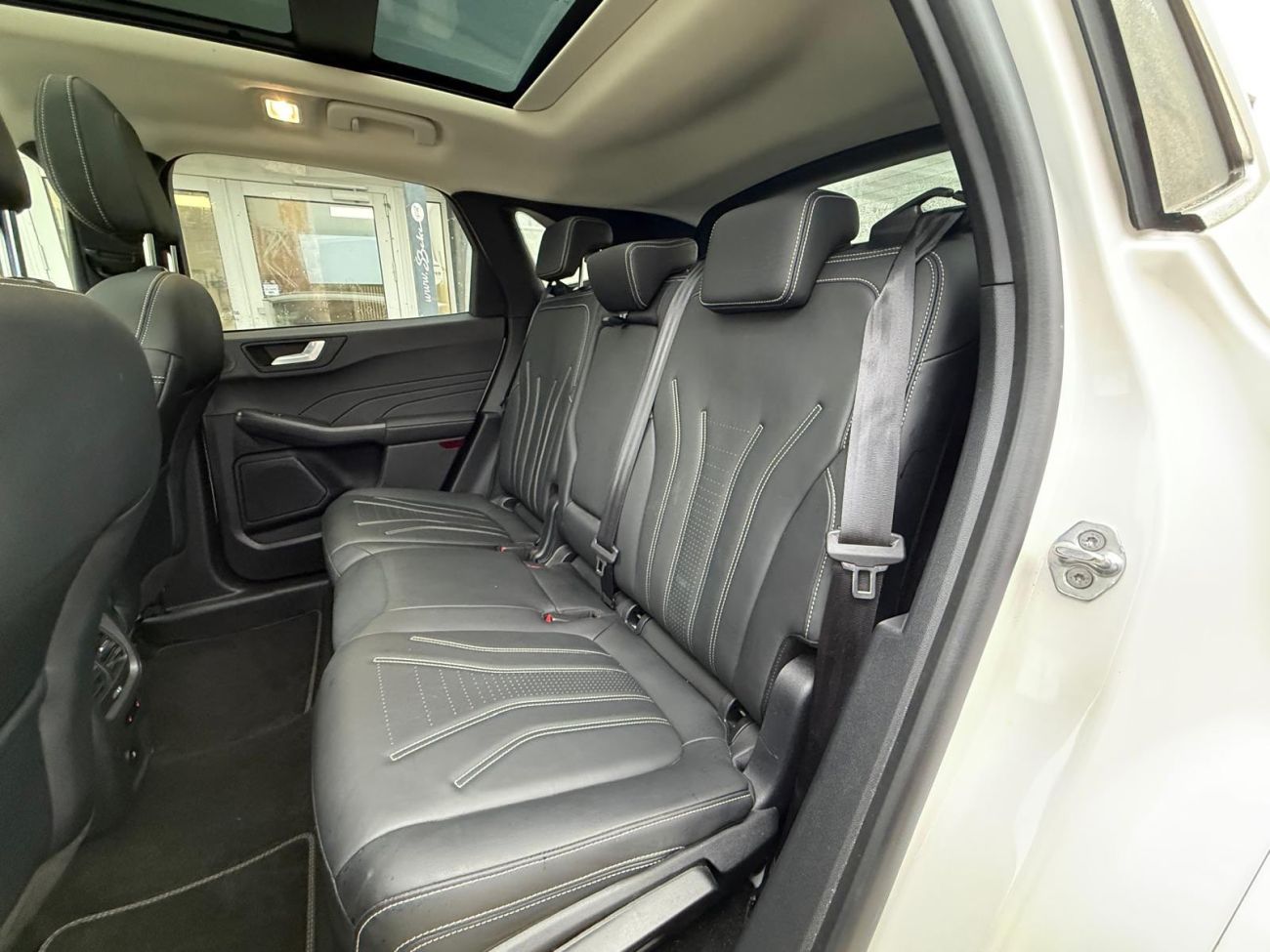 Mandataire Ford KUGA 2.5 Duratec 190 ch FlexiFuel FHEV E85 Powershift Vignale