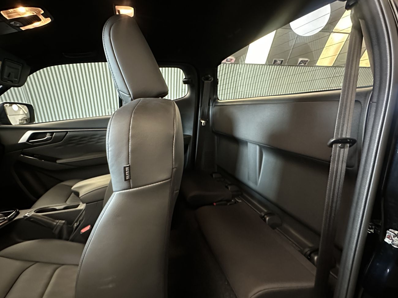 Mandataire ISUZU D-MAX N60 SPACE CAB 1.9 164 CH 4X4 A/T F+