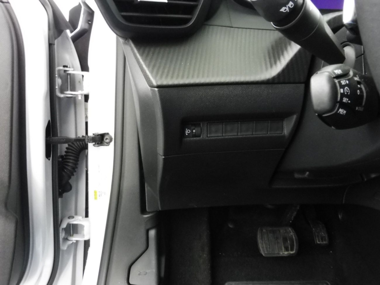 Mandataire PEUGEOT 2008 1.2 PURETECH 130CH S&S ALLURE EAT8