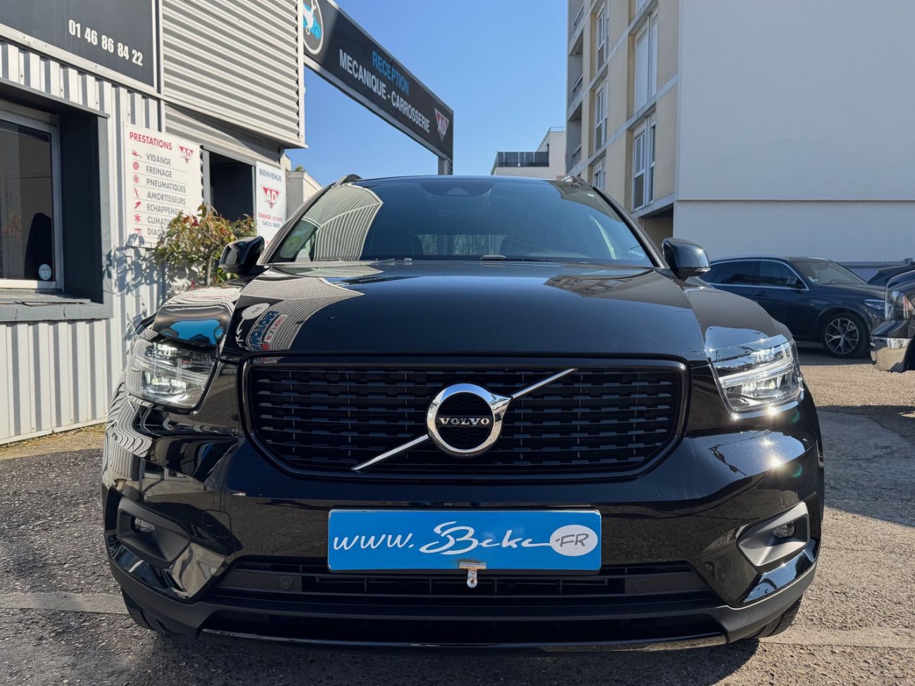 Mandataire VOLVO XC40 D4 AWD AdBlue 190 ch Geartronic 8 R-Design