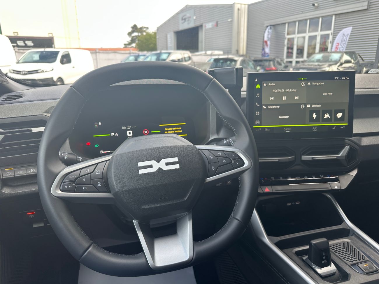 Mandataire Dacia BIGSTER HYBRID 155 Journey