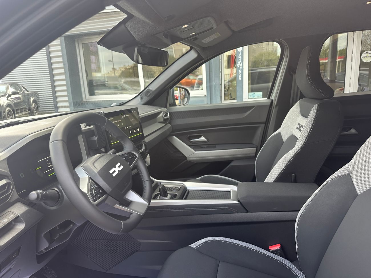 Mandataire Dacia BIGSTER HYBRID 155 Journey