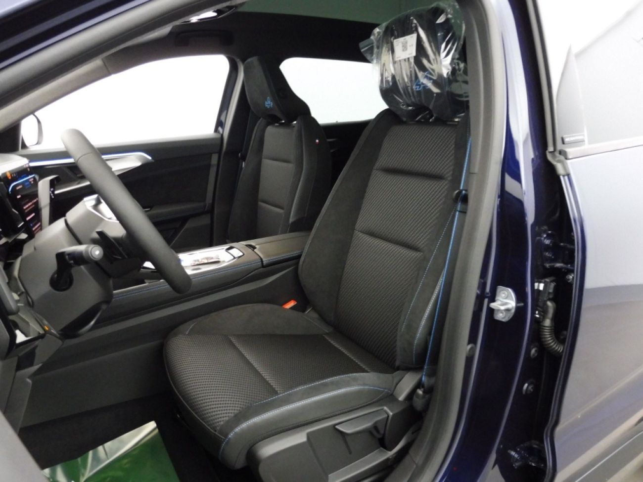 Mandataire RENAULT Espace 1.2 E-TECH FULL HYBRID 200CH ESPRIT ALPINE 7 PLACES - 25