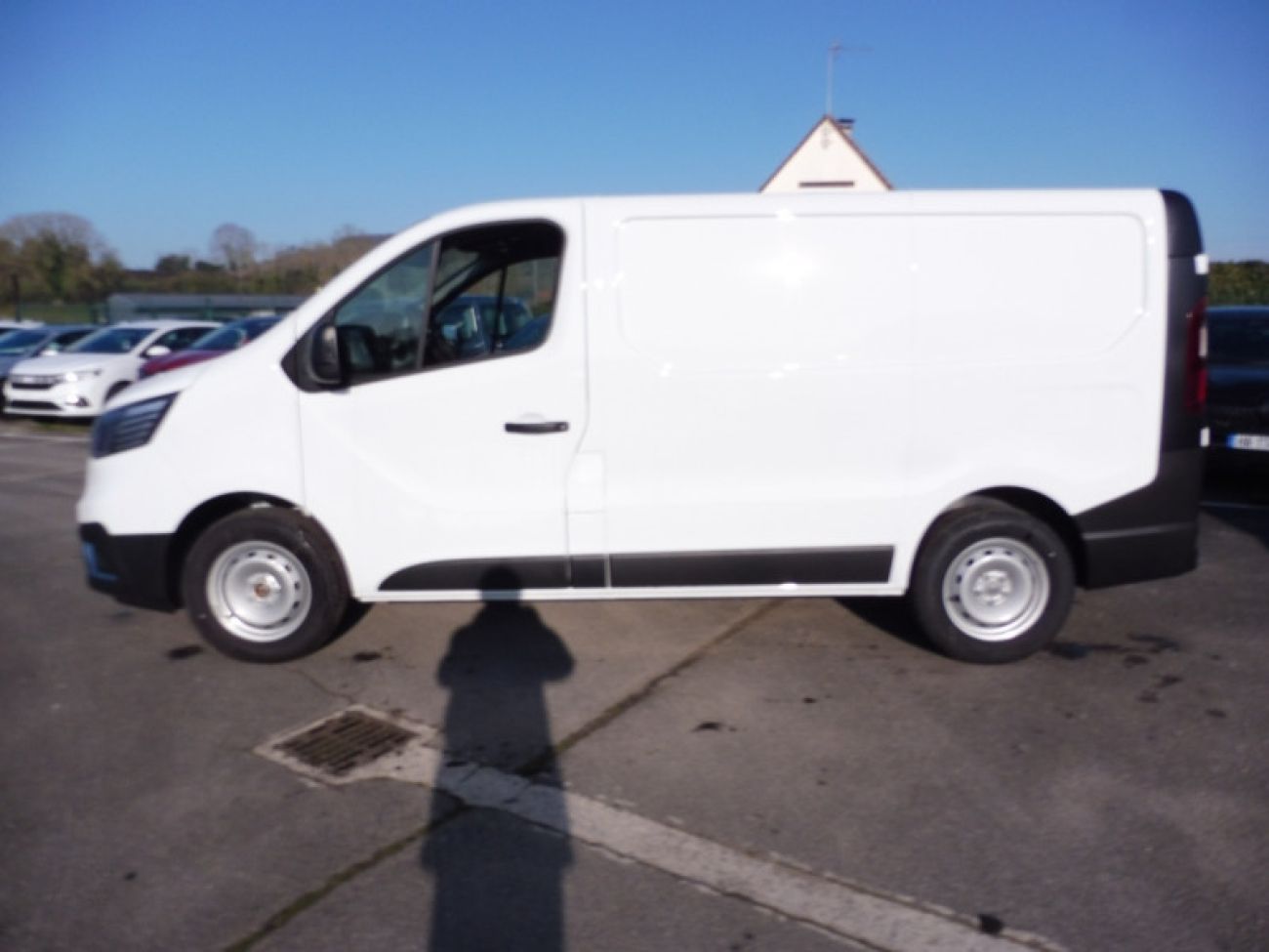 Mandataire RENAULT TRAFIC III FG L1H1 3T 2.0 BLUE DCI 150CH ADVANCE -24