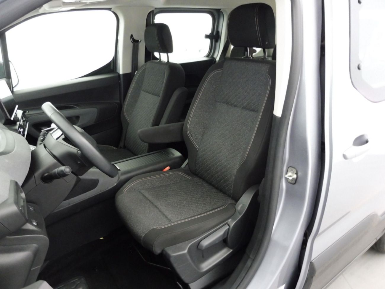 Mandataire PEUGEOT RIFTER TAILLE M - 1.5 BLUEHDI 100CH S&S ALLURE 5 PLACES