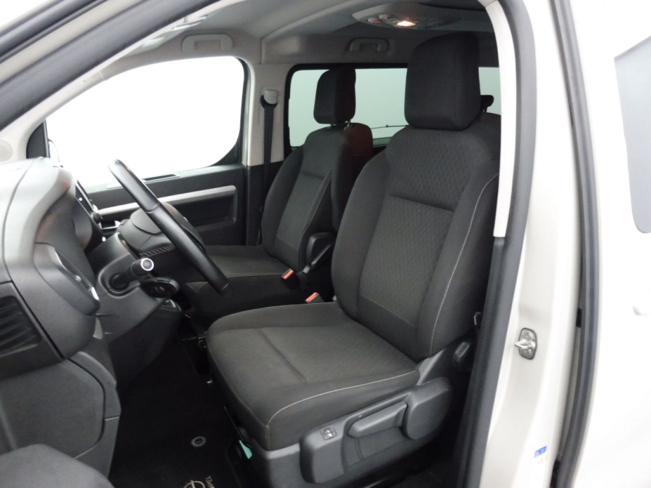 Mandataire Opel Zafira Life L2 2.0 D 145CH EDITION