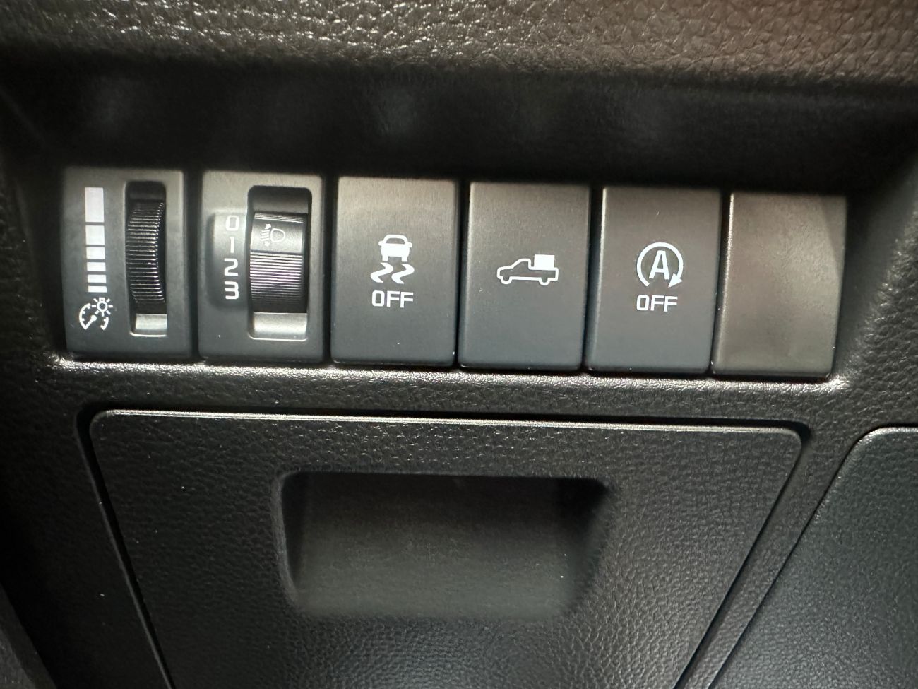 Mandataire ISUZU D-MAX N60 SPACE CAB 1.9 164 CH 4X4 BVA F+ 2P