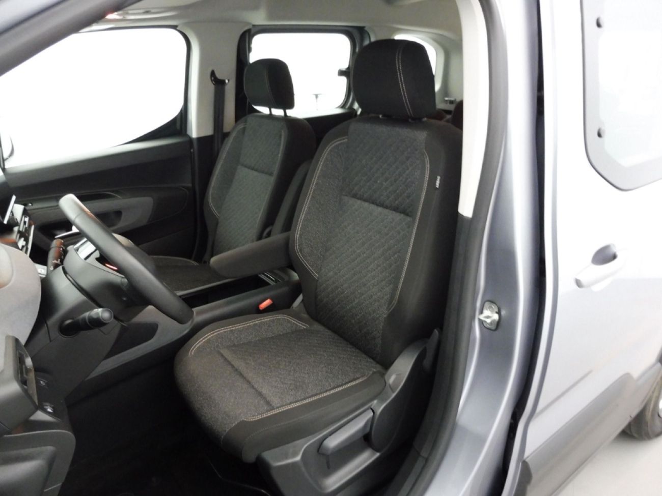 Mandataire PEUGEOT RIFTER TAILLE M - 1.5 BLUEHDI 100CH S&S ALLURE 5 PLACES