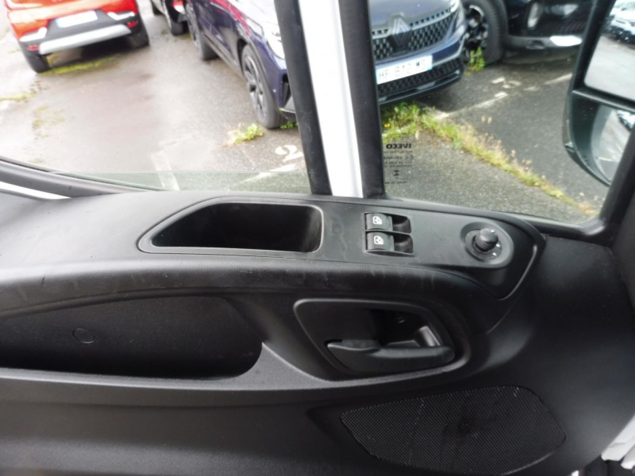 Mandataire IVECO Daily 35S16H V16