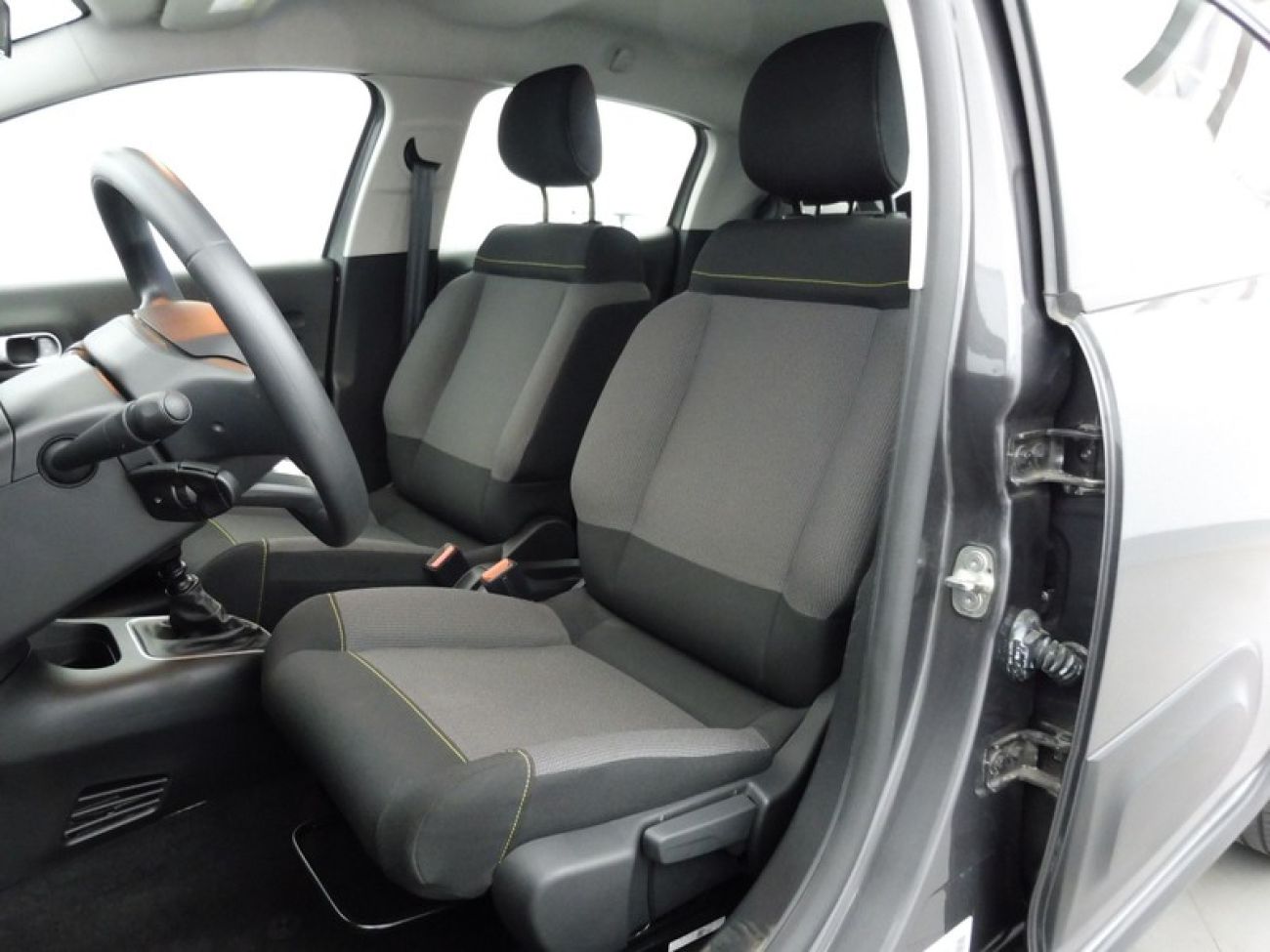 Mandataire Citroën C3 1.5 BLUEHDI 100CH S&S C-SERIES E6.D