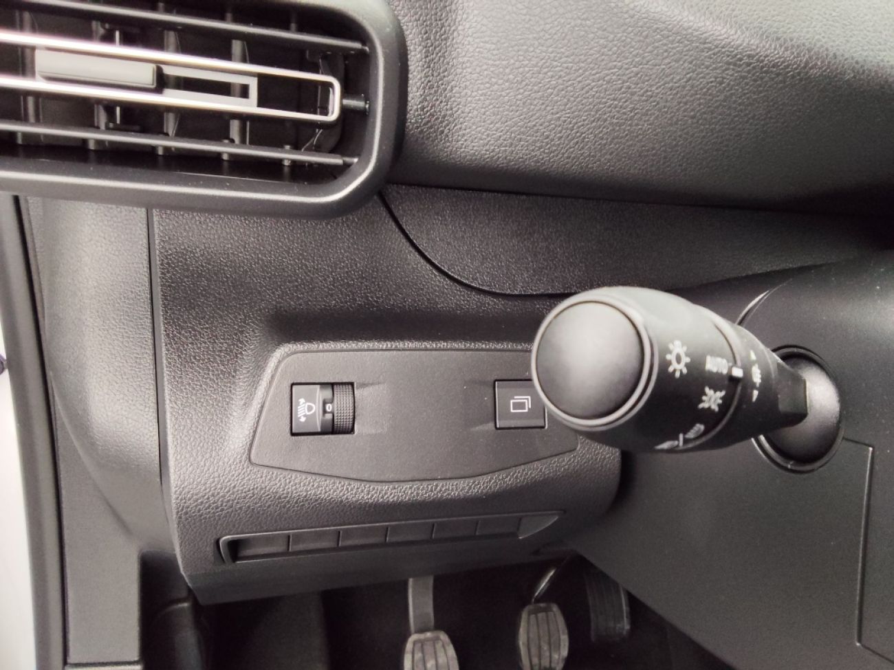 Mandataire PEUGEOT Partner M 650KG BLUEHDI 100CH S&S